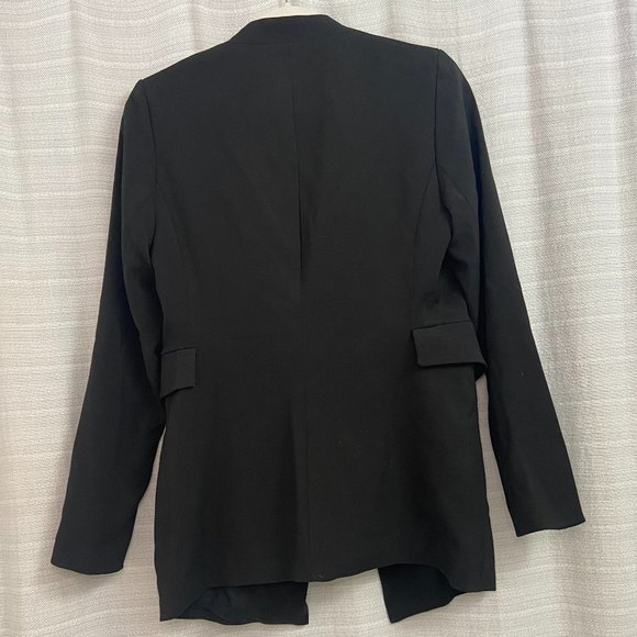Jasmine & Juliana Black Blazer - Picture 3 of 3